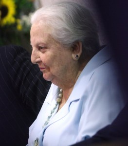 Stgo. 02 Abril 2009. Universidad Arcis. En la sala Helvio Soto de esta universidad se hizo entrega el Grado de Doctor Honoris Causa a Carmen Barcells, destacada Escritora por su aporte a laliteratura hispanoamericana. Fotos:Rolando Morales C.